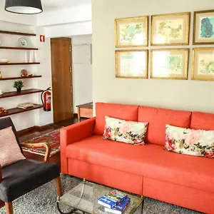 Cozy And Spacious In Graca, Lisboa